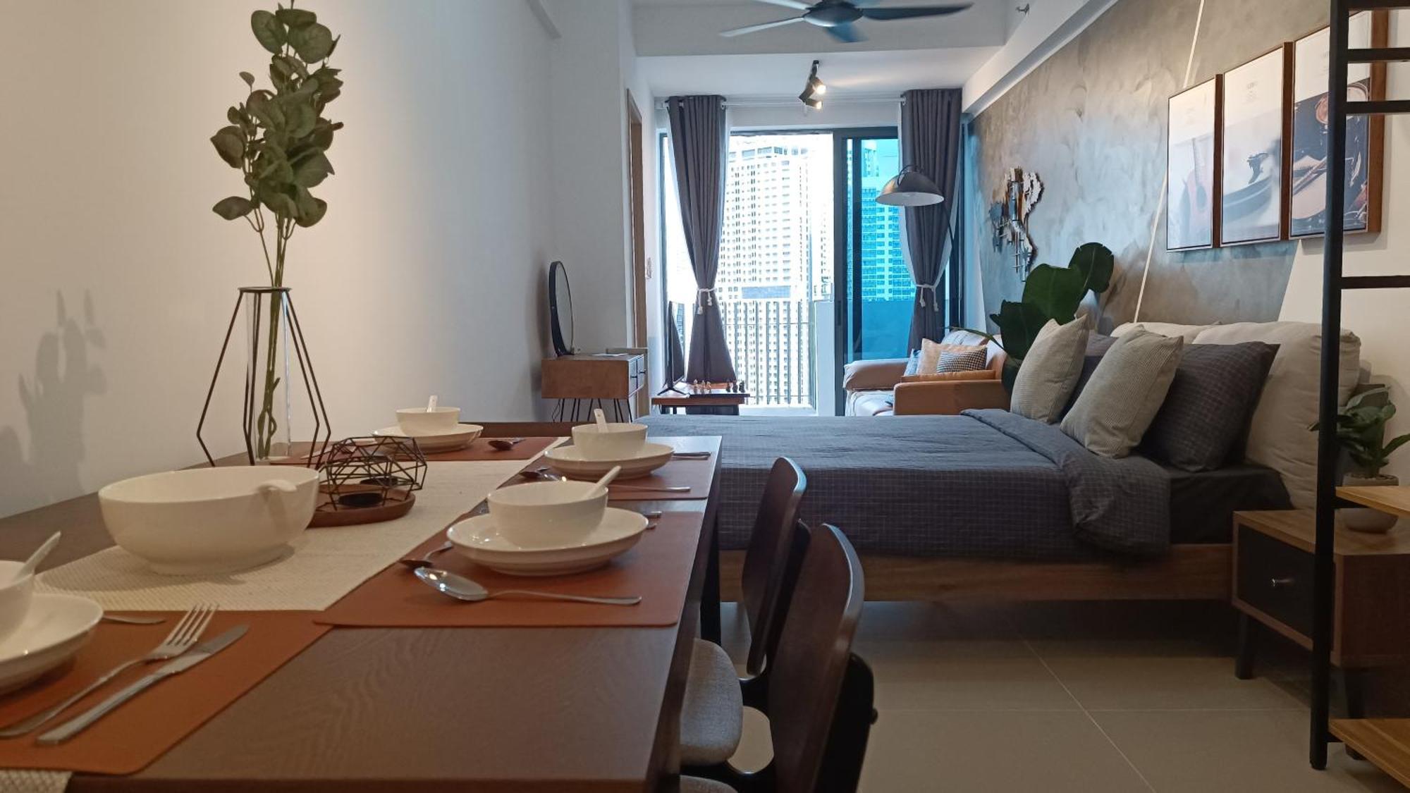 C14B Modern Infinity Pool Klcc Balcony View Apartment กัวลาลัมเปอร์ ภายนอก รูปภาพ