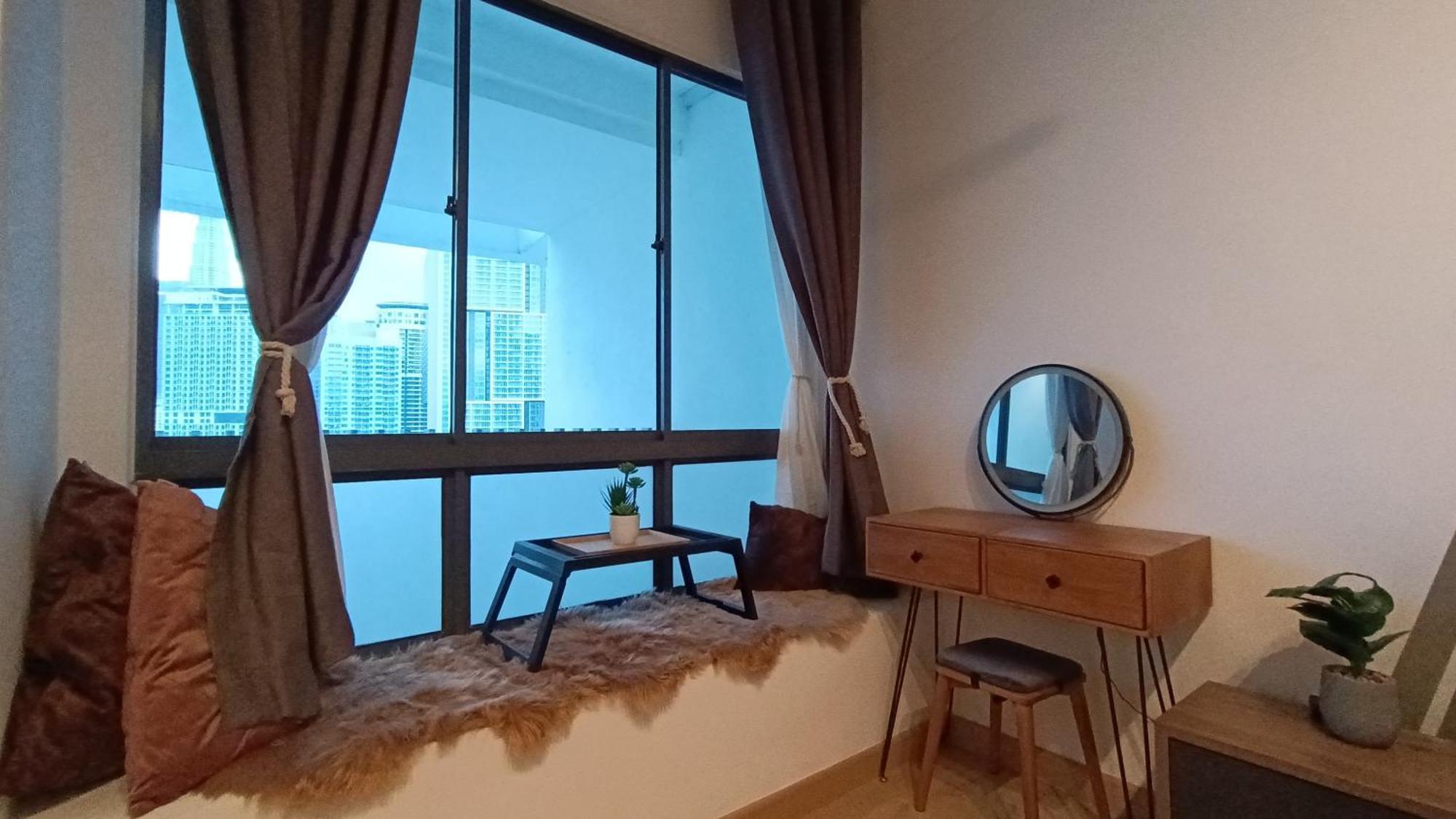C14B Modern Infinity Pool Klcc Balcony View Apartment กัวลาลัมเปอร์ ภายนอก รูปภาพ