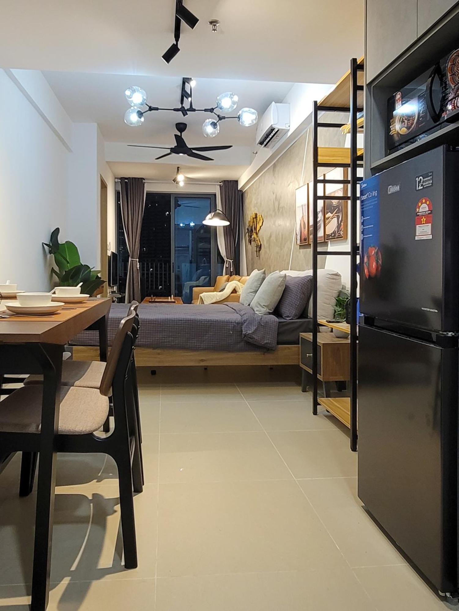 C14B Modern Infinity Pool Klcc Balcony View Apartment กัวลาลัมเปอร์ ภายนอก รูปภาพ